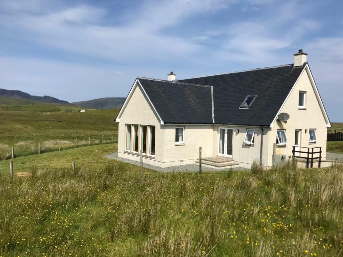 Trotternish Ridge View Apartment Staffin Exterior photo