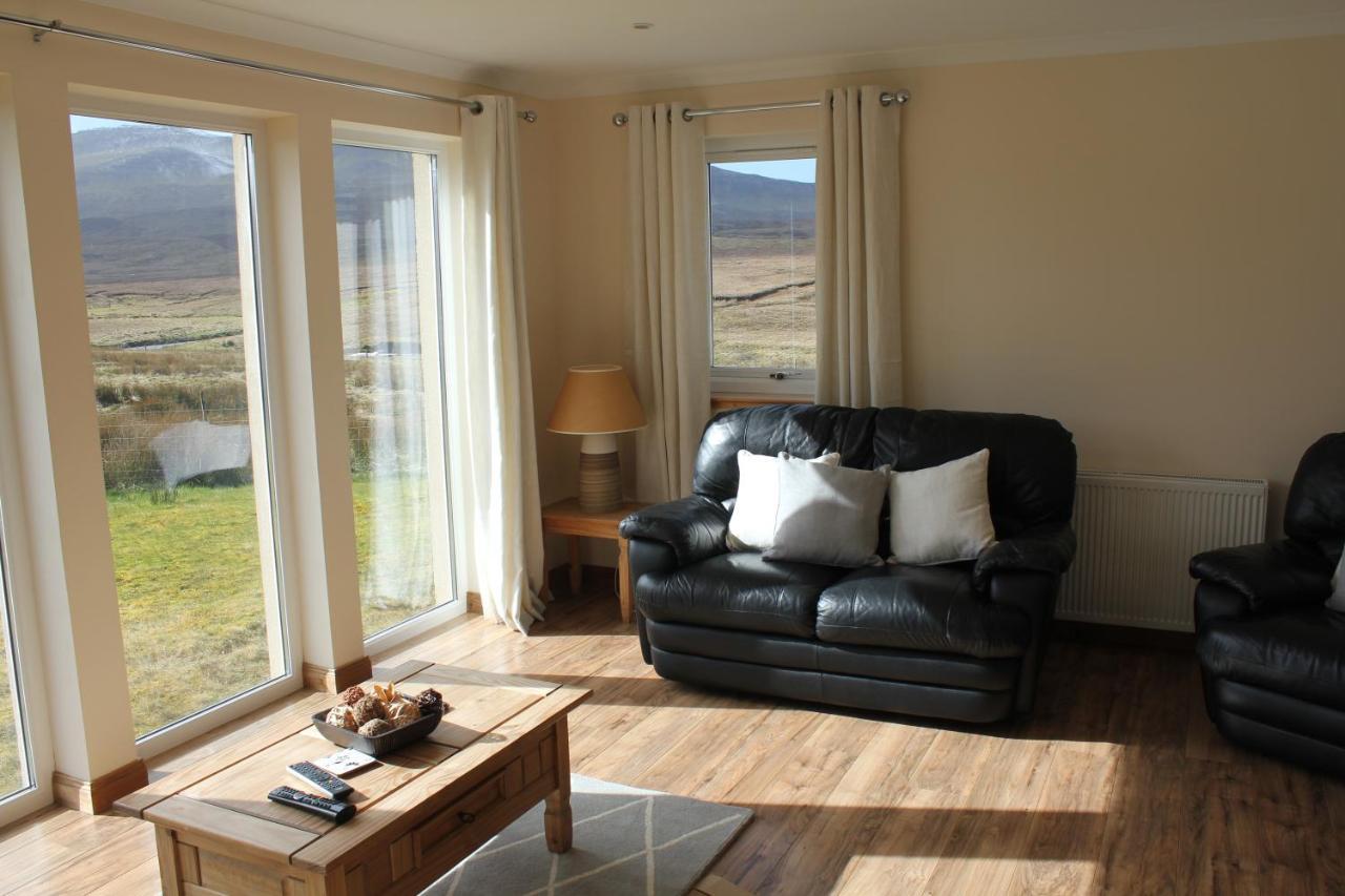 Trotternish Ridge View Apartment Staffin Exterior photo